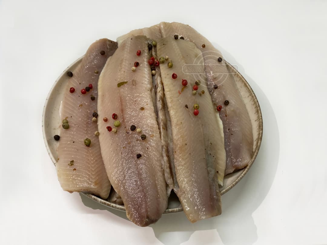 Fileu hering sarat cu condimente