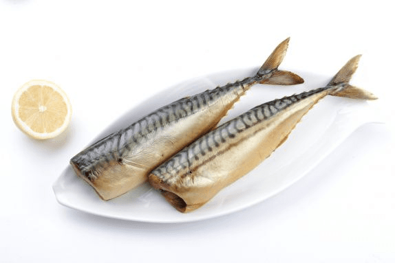 Macrou fara cap afumat la rece 350+