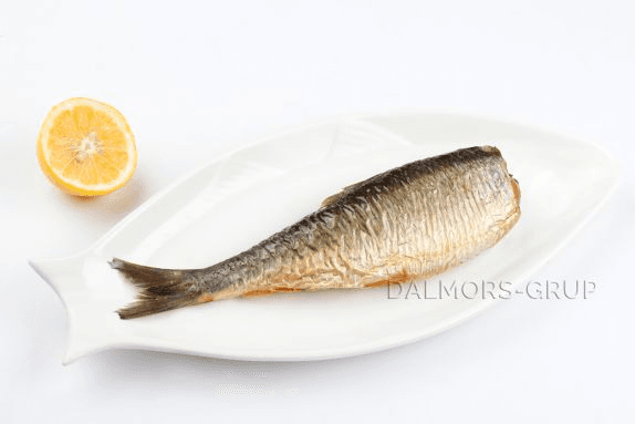 Hering fără cap afumat la cald